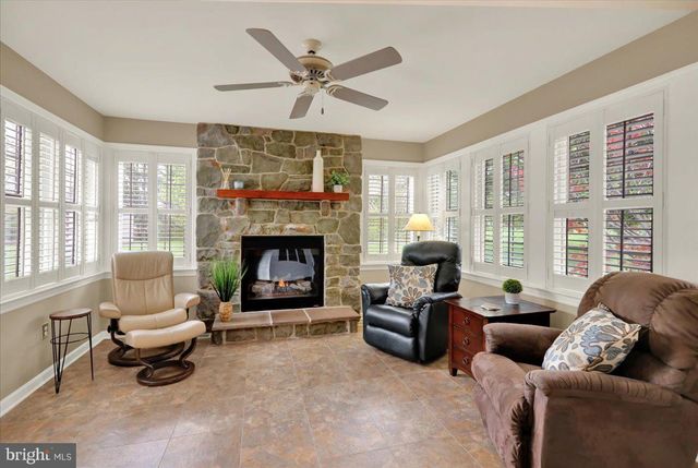 426 W CHARLOTTE ST, Millersville, PA 17551