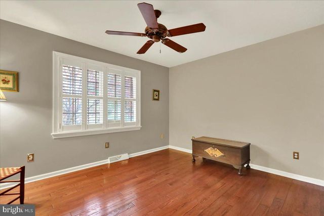 426 W CHARLOTTE ST, Millersville, PA 17551