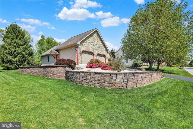 426 W CHARLOTTE ST, Millersville, PA 17551