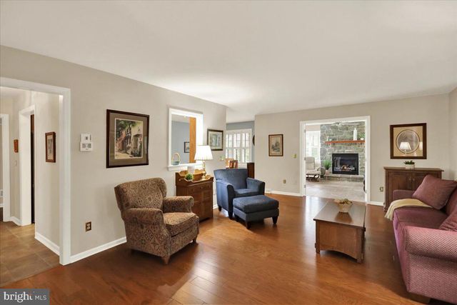 426 W CHARLOTTE ST, Millersville, PA 17551