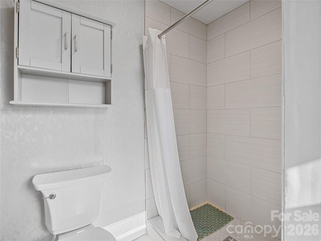 435 Thermal View Drive, Tryon, NC 28782