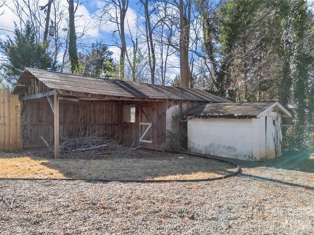 435 Thermal View Drive, Tryon, NC 28782