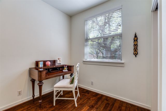 3922 Gilbert Avenue 104, Dallas, TX 75219