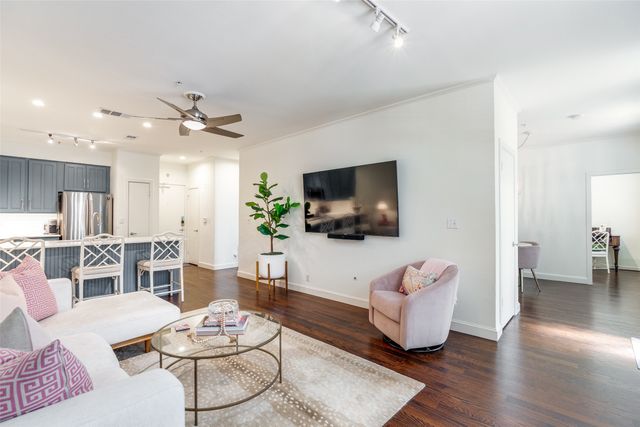 3922 Gilbert Avenue 104, Dallas, TX 75219