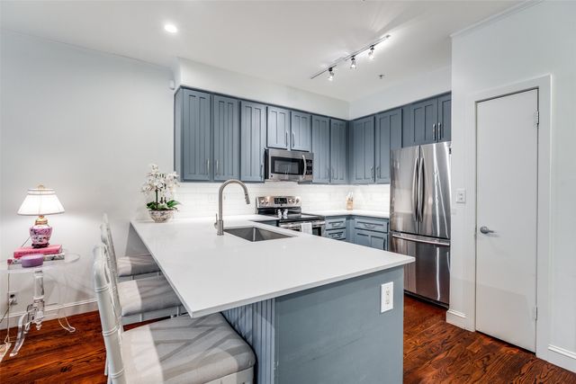 3922 Gilbert Avenue 104, Dallas, TX 75219