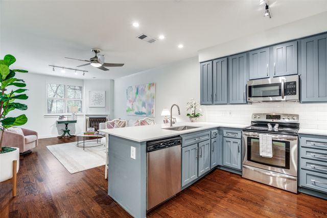 3922 Gilbert Avenue 104, Dallas, TX 75219