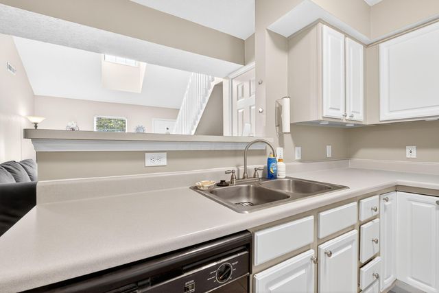 3002 Glenloch Circle, Dublin, OH 43017