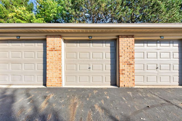 3002 Glenloch Circle, Dublin, OH 43017