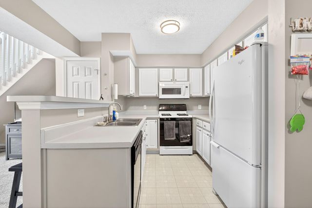 3002 Glenloch Circle, Dublin, OH 43017