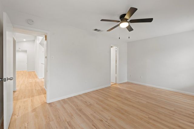 12323 Emery Oaks RD, Austin, TX 78758