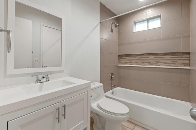 12323 Emery Oaks RD, Austin, TX 78758