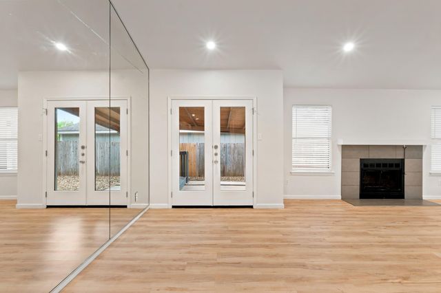 12323 Emery Oaks RD, Austin, TX 78758