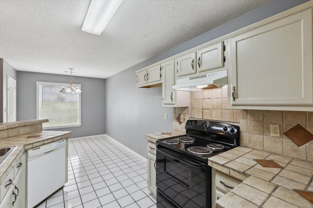 2766 FLETCHER VIEW DR, Memphis, TN 38016