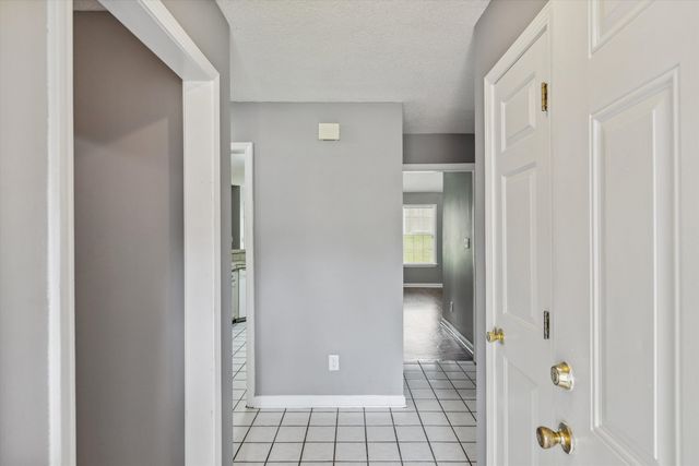 2766 FLETCHER VIEW DR, Memphis, TN 38016