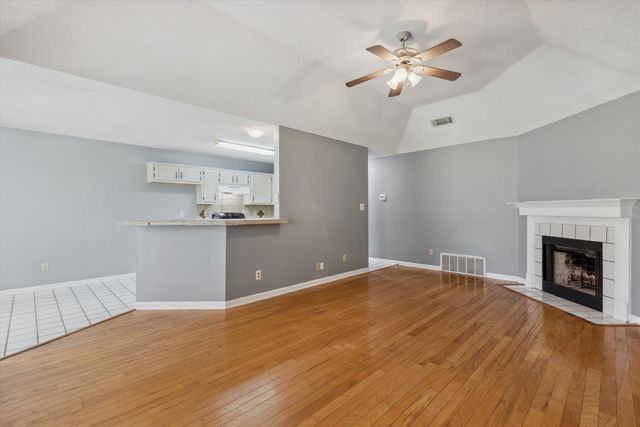 2766 FLETCHER VIEW DR, Memphis, TN 38016