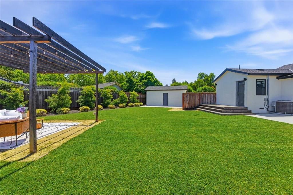 Image 32 of property listing at 235 McEvoy Street, Redwood City, CA 94061