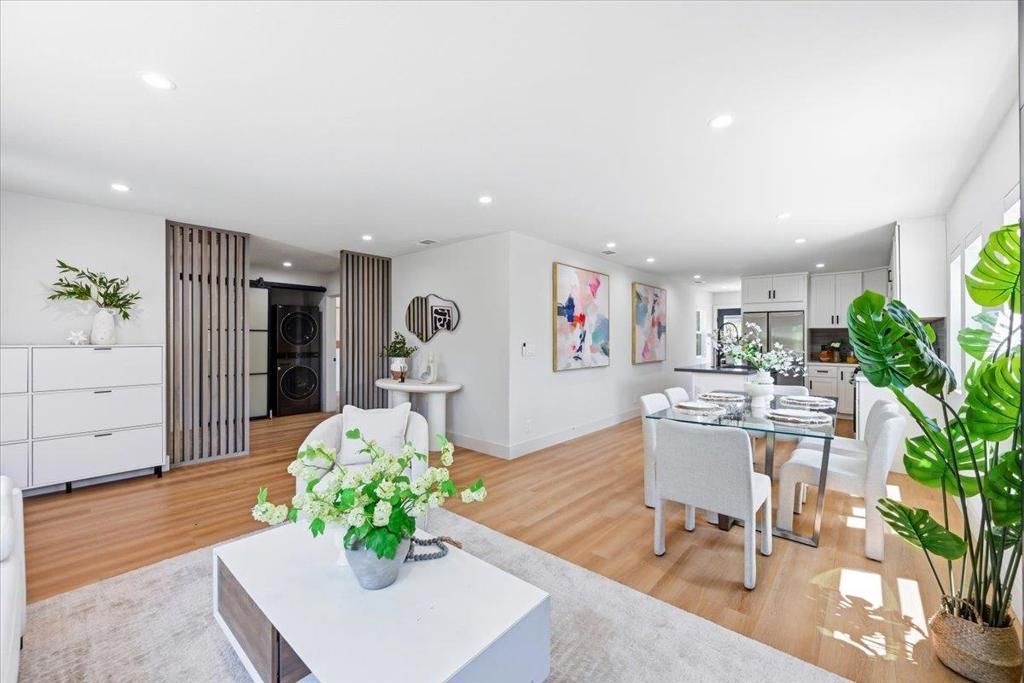 Image 9 of property listing at 235 McEvoy Street, Redwood City, CA 94061