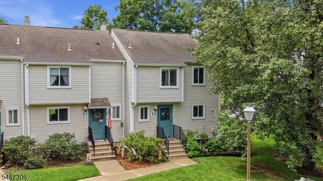 33 Fox Tail Ln, Hardyston Twp., NJ 07419