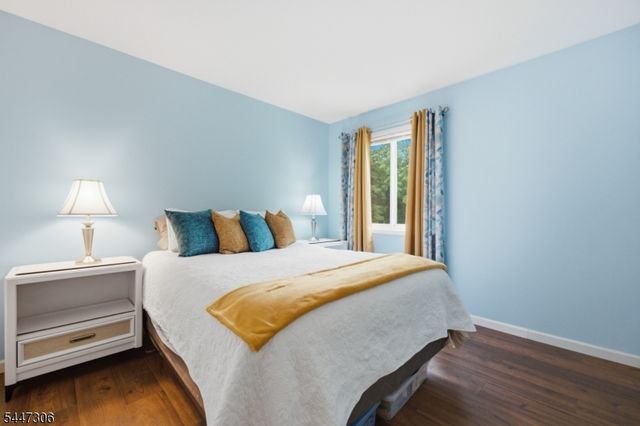 33 Fox Tail Ln, Hardyston Twp., NJ 07419