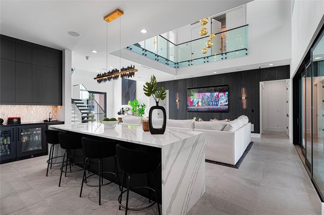 2519 N RIVERSIDE DRIVE, Tampa, FL 33602