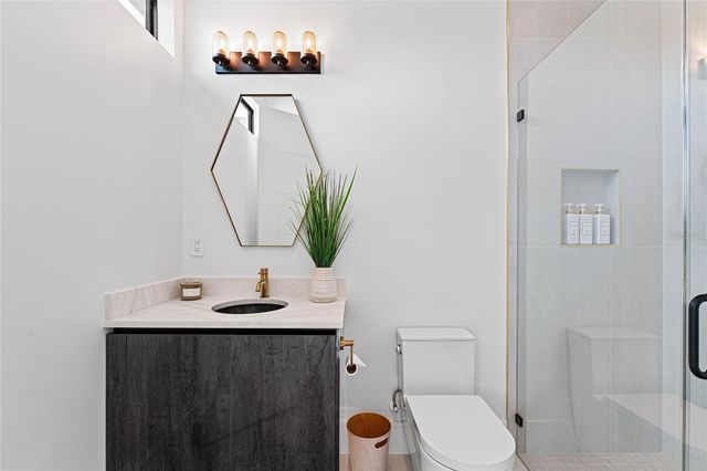 2519 N RIVERSIDE DRIVE, Tampa, FL 33602