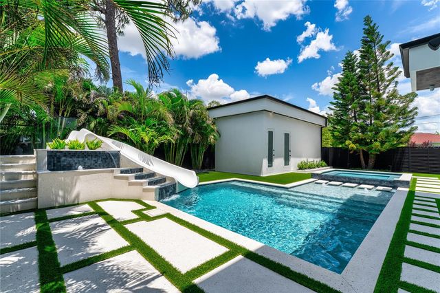 2519 N RIVERSIDE DRIVE, Tampa, FL 33602