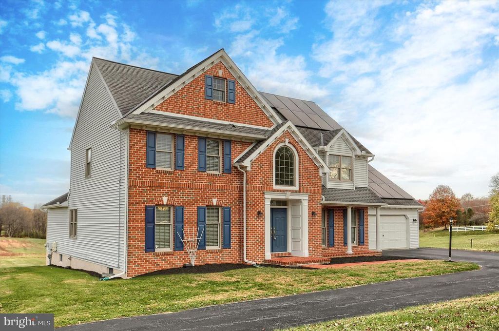 1195 CHERRINGTON LN, Harrisburg, PA 17111