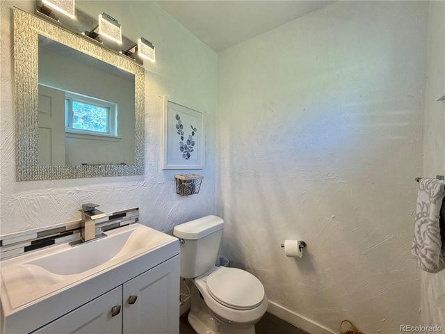 1100 Russell Boulevard, Thornton, CO 80229