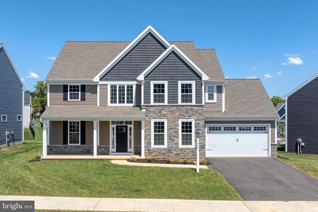 1028 STRAFFORD PL, Lancaster, PA 17601