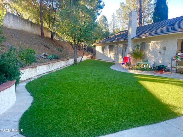 2881 Lodgewood Street, Newbury Park, CA 91320