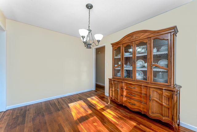 182 Meloy Road, West Haven, CT 06516