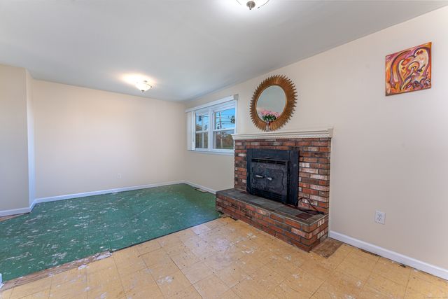 182 Meloy Road, West Haven, CT 06516