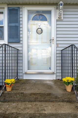 182 Meloy Road, West Haven, CT 06516