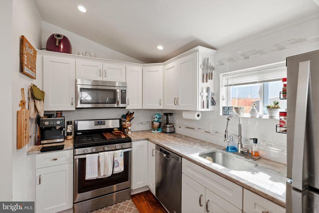 2318 E LETTERLY ST, Philadelphia, PA 19125