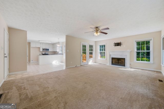 430 Ridgemont Drive, Fayetteville, GA 30215