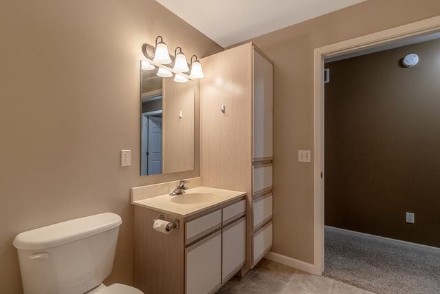 104 Oxford Path, Mankato, MN 56001