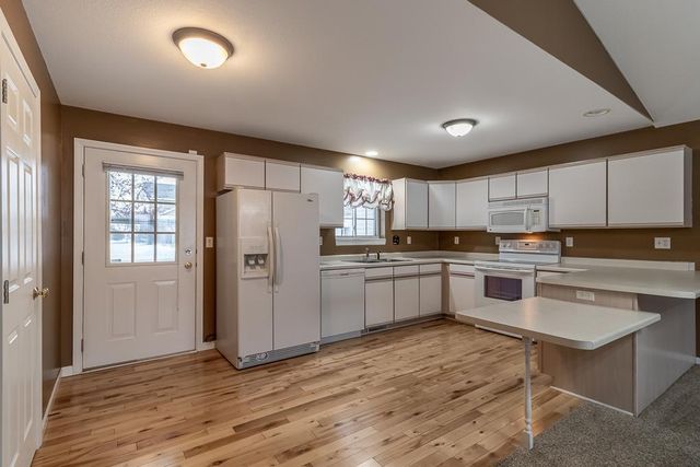 104 Oxford Path, Mankato, MN 56001