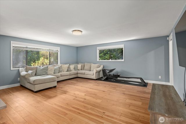 6632 NE 196th Street, Kenmore, WA 98028