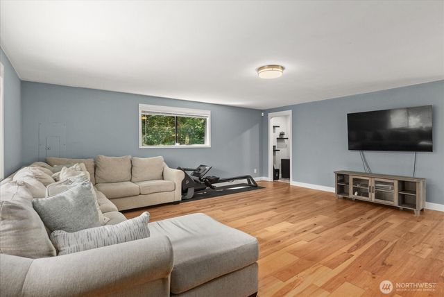 6632 NE 196th Street, Kenmore, WA 98028