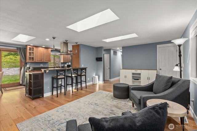 6632 NE 196th Street, Kenmore, WA 98028