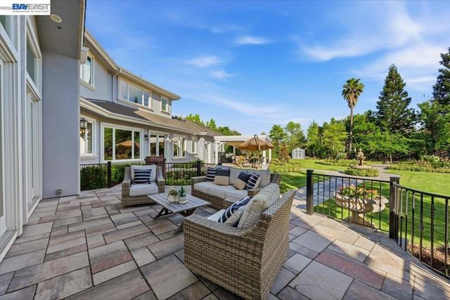 8509 Lupine Ct, Pleasanton, CA 94588