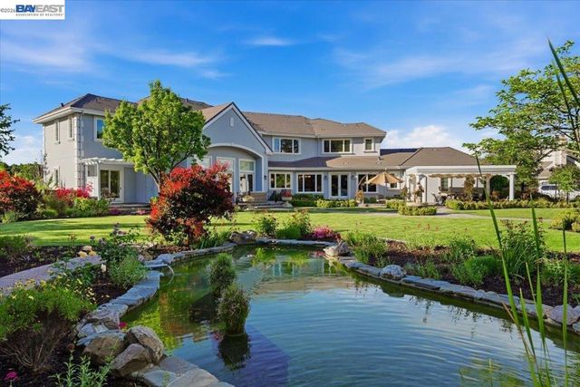 8509 Lupine Ct, Pleasanton, CA 94588