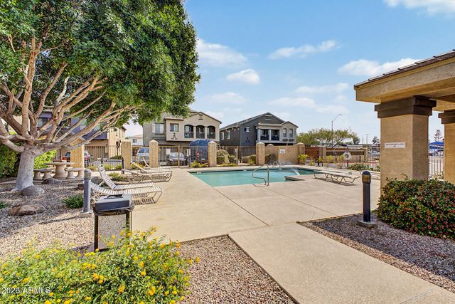 17365 N CAVE CREEK Road 244, Phoenix, AZ 85032