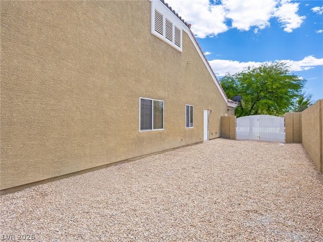 6524 Colossal Cave Avenue, Las Vegas, NV 89131