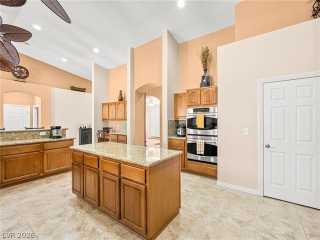 6524 Colossal Cave Avenue, Las Vegas, NV 89131
