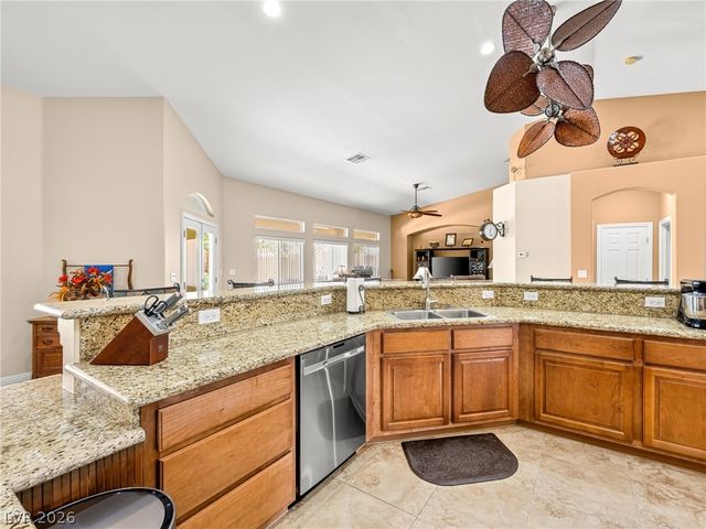 6524 Colossal Cave Avenue, Las Vegas, NV 89131