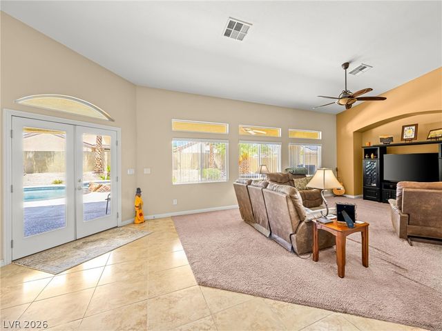 6524 Colossal Cave Avenue, Las Vegas, NV 89131