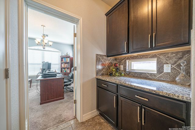 8923 Monument Parke, San Antonio, TX 78254