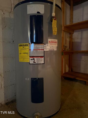 121 Clark Drive, Johnson City, TN 37601