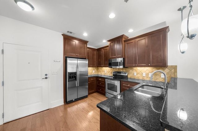 2360 Logan Circle NE 101, Atlanta, GA 30319